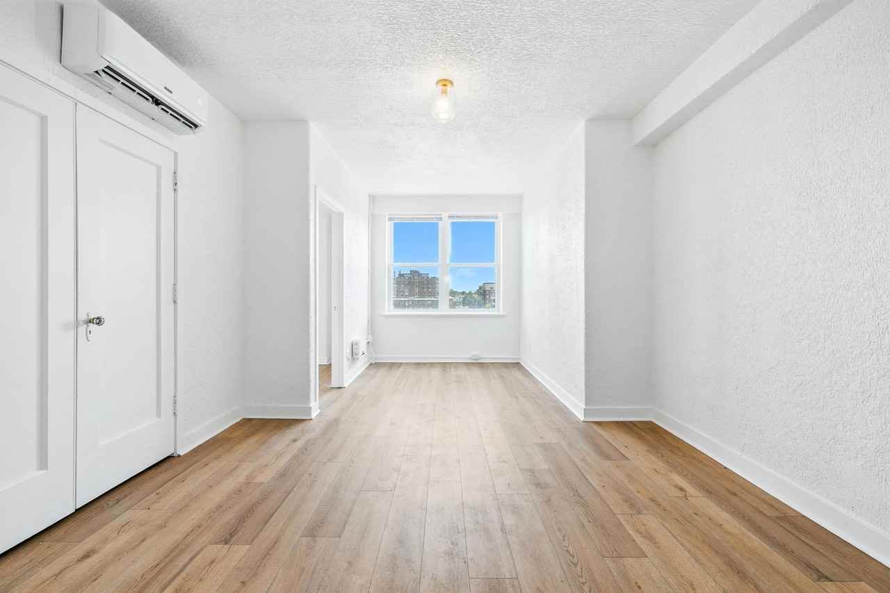 St. Regis Apartments - Photo 2 of 19