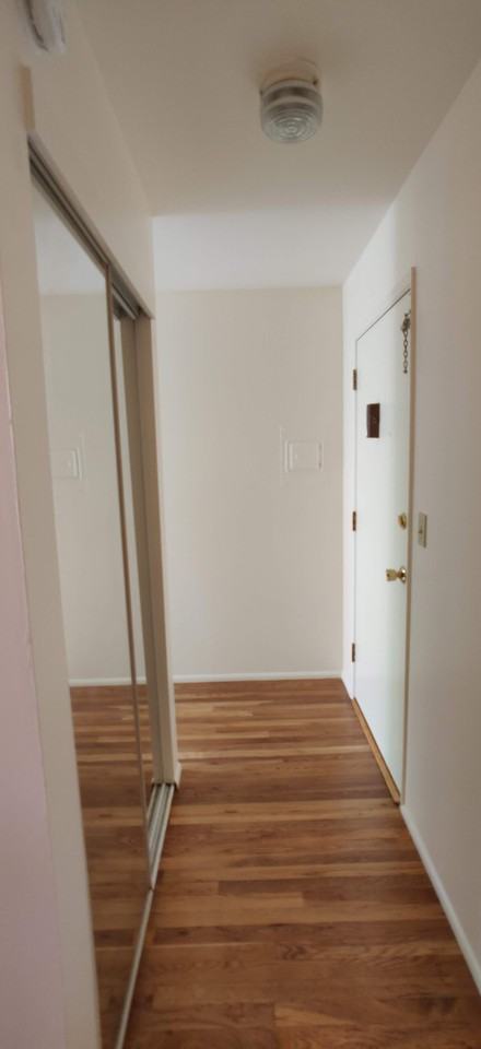 735 Belmont Avenue East - Photo 7 of 13