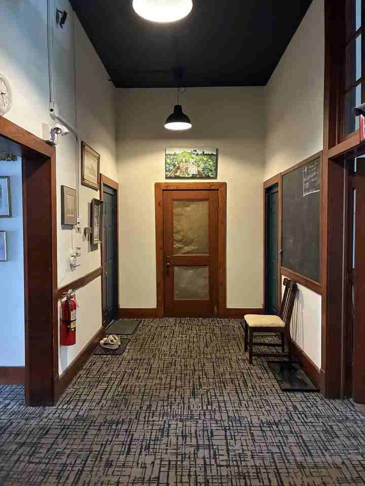 514 Division St #3 - Photo 5 of 8