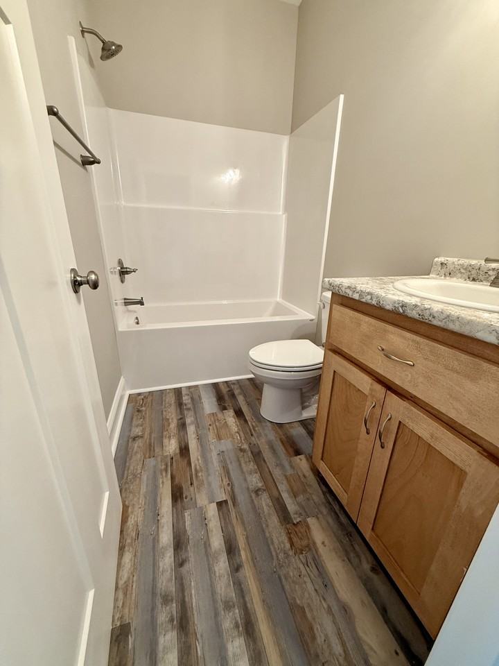 501 S Oak St #501 - Photo 4 of 6