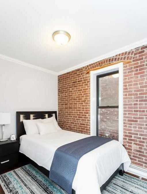 W 52nd St #14 - Photo 2 of 7