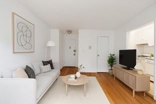 E 58th St #5B - Photo 1 of 1