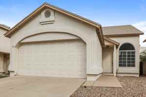 featured image of 3755 E Broadway Rd #39