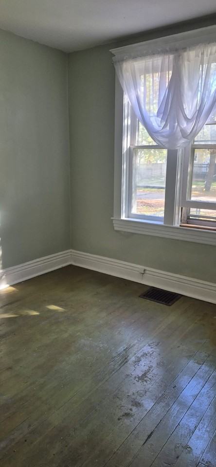 328 Rutland St #1 - Photo 5 of 7