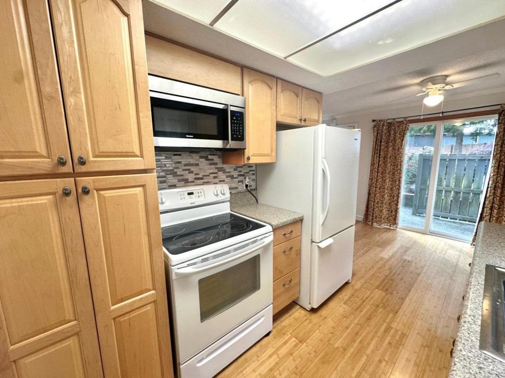 6113 204th St Sw - Photo 3 of 12