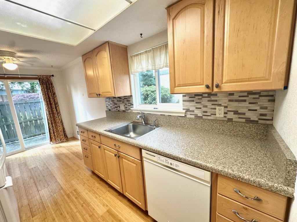 6113 204th St Sw - Photo 4 of 12