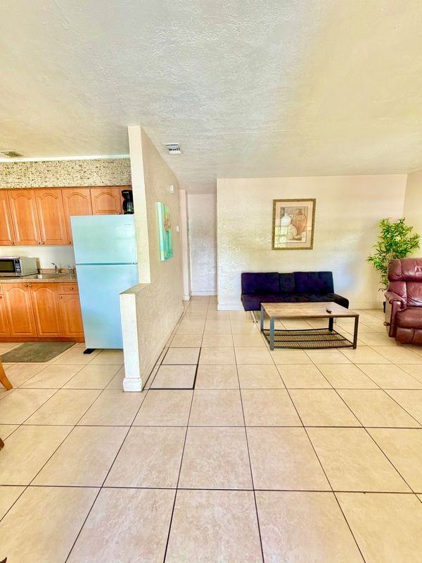 211 Stirling Rd ##1 - Photo 3 of 19