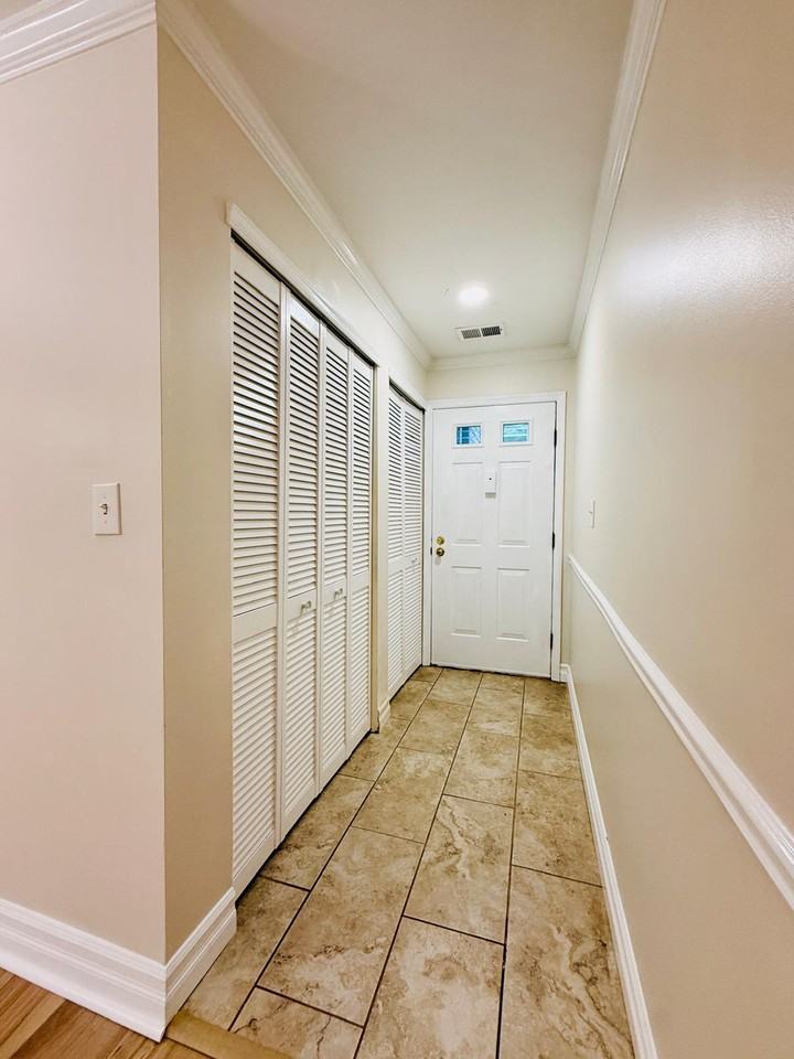 13 Cypress Ct - Photo 3 of 46