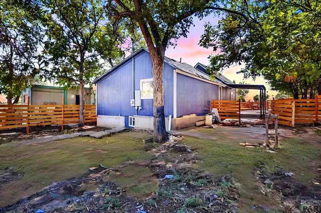 421 East Beech Street #NA - Photo 2 of 15