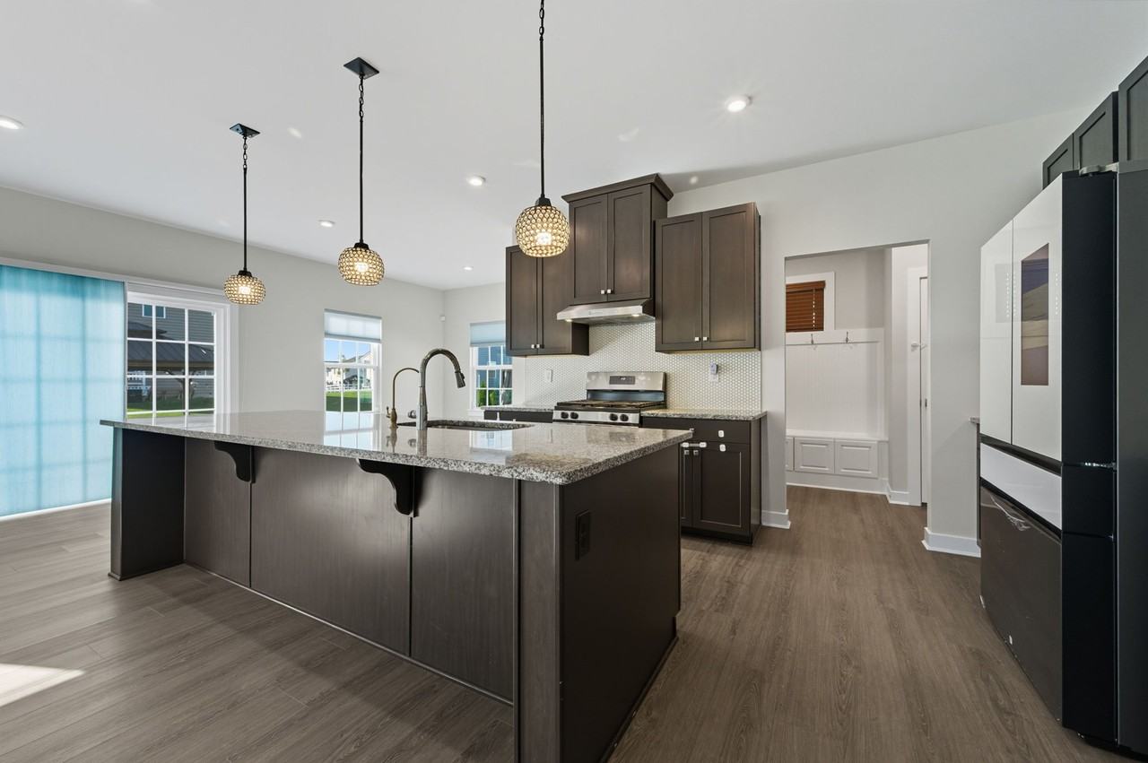 185 Tywyn Dr #NA - Photo 2 of 13