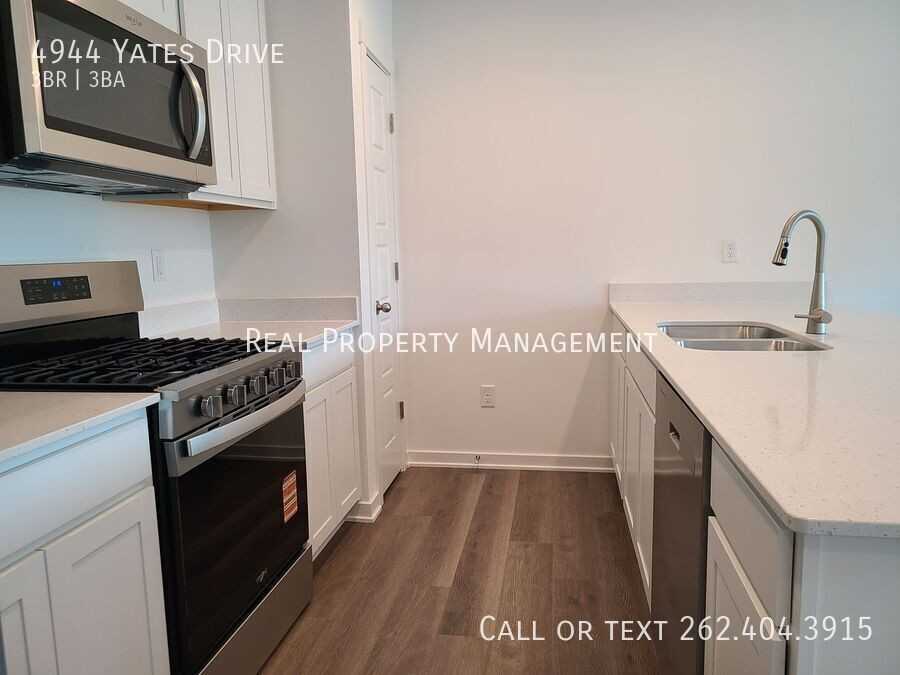 4944 Yates Dr - Photo 4 of 32