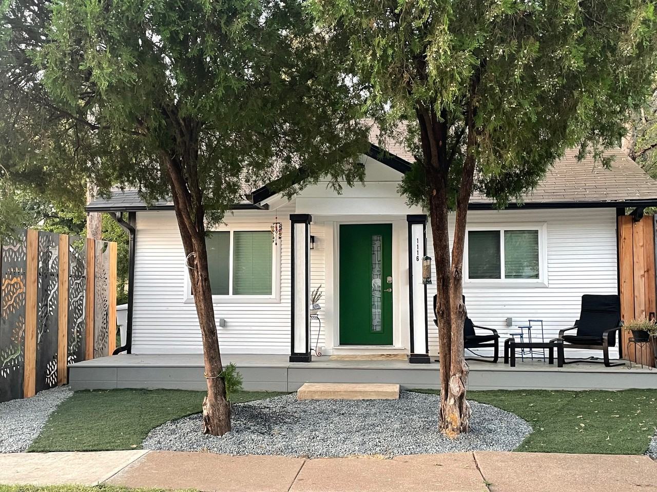 1116 W 7th St #NA - Photo 3 of 17