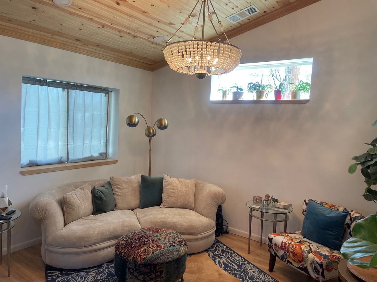 1116 W 7th St #NA - Photo 7 of 17