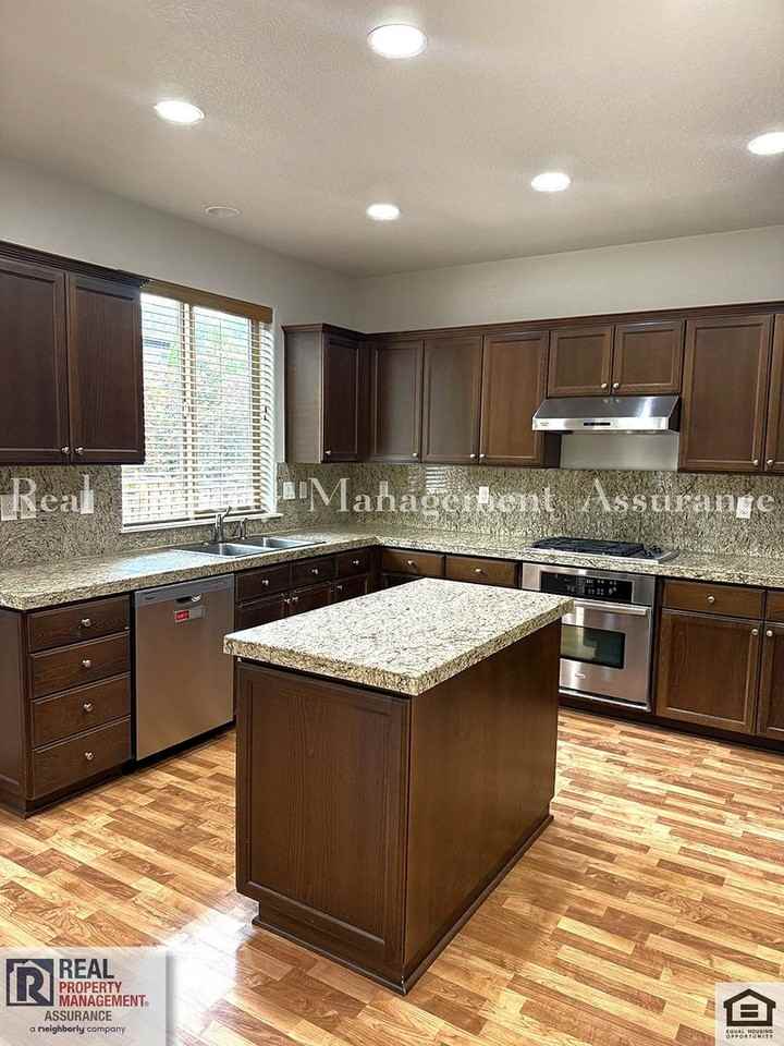 13933 Sw Walnut Creek Way - Photo 3 of 33