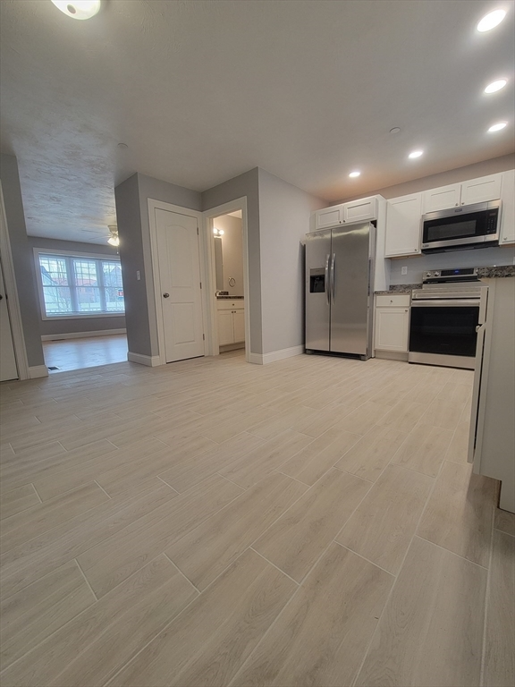 53 Arlington St #4 - Photo 3 of 19