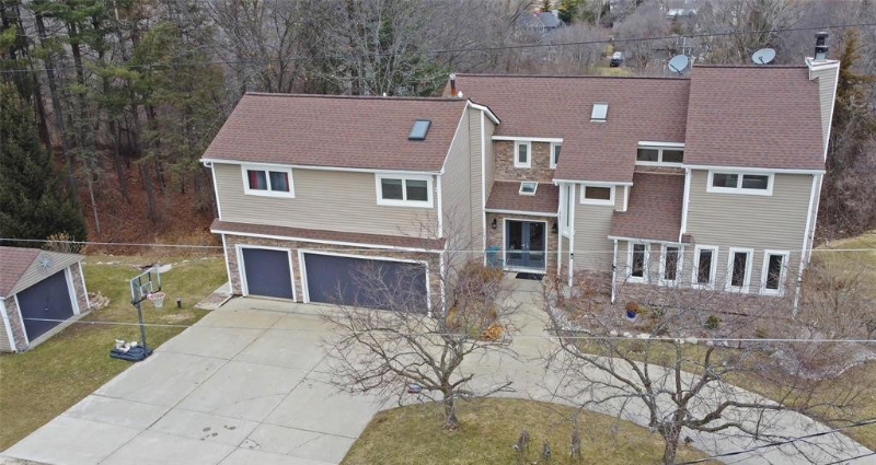 758 Eagle Hl #BS - Photo 2 of 17