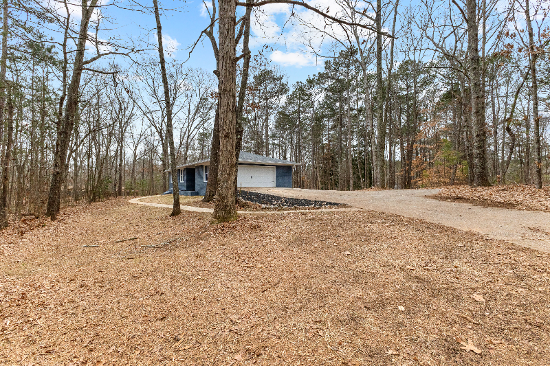 4145 White Oak Dr - Photo 3 of 20