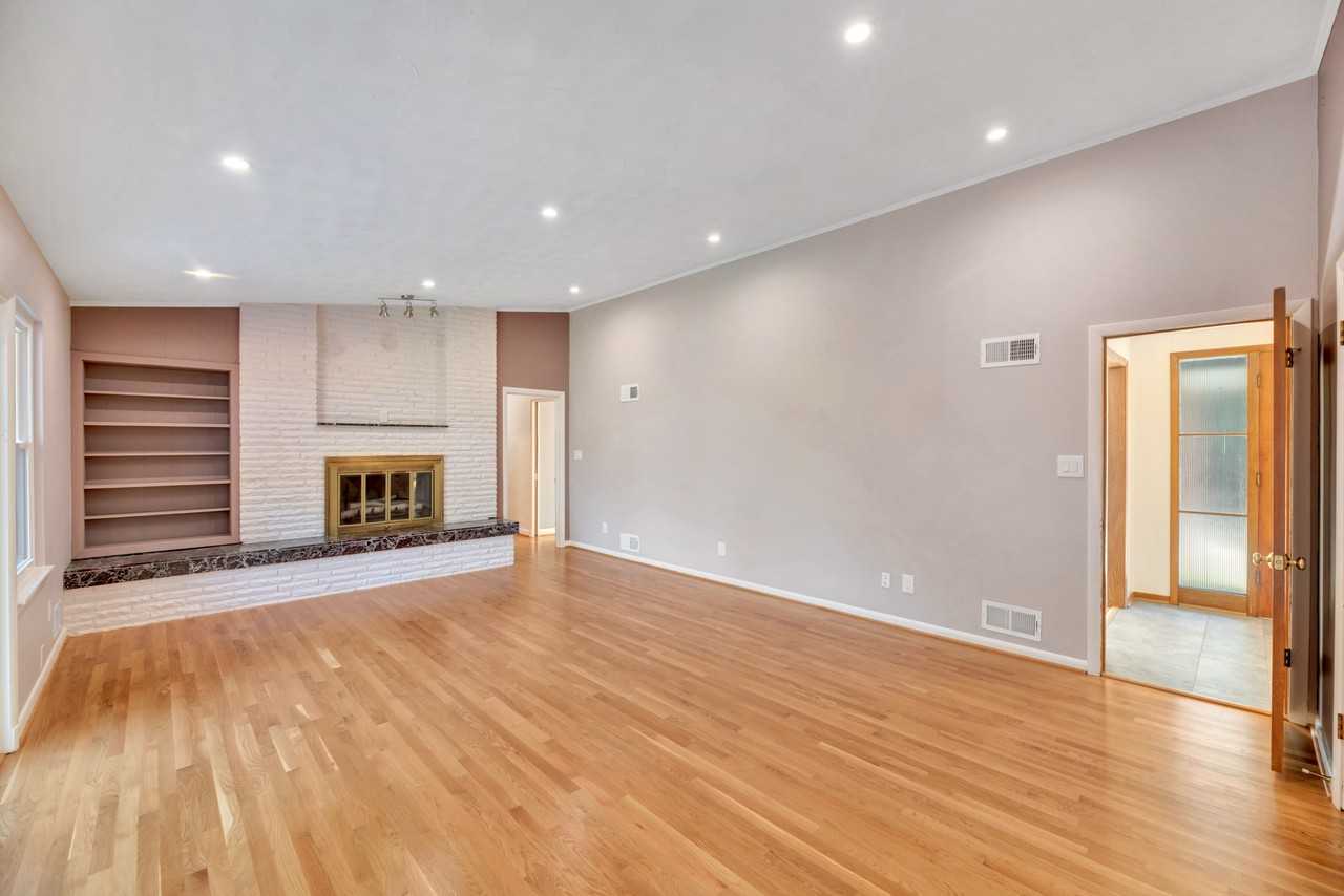 90 Quaint Acres Dr - Photo 2 of 28