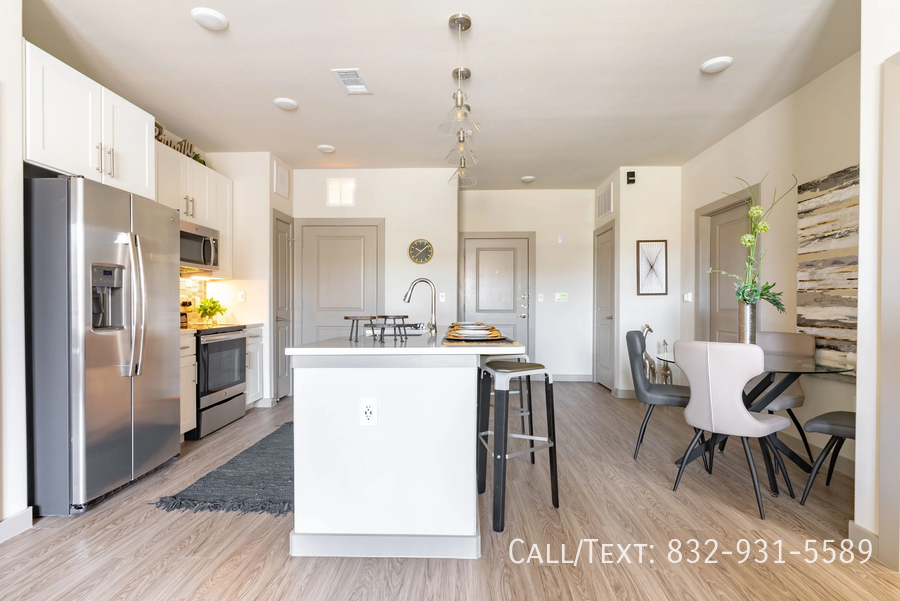 1576 Westborough Dr #RW1 - Photo 2 of 9