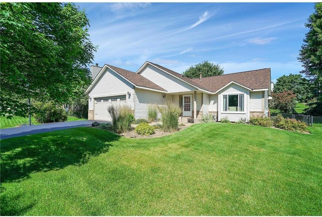 9120 Sierra Road - Photo 2 of 19