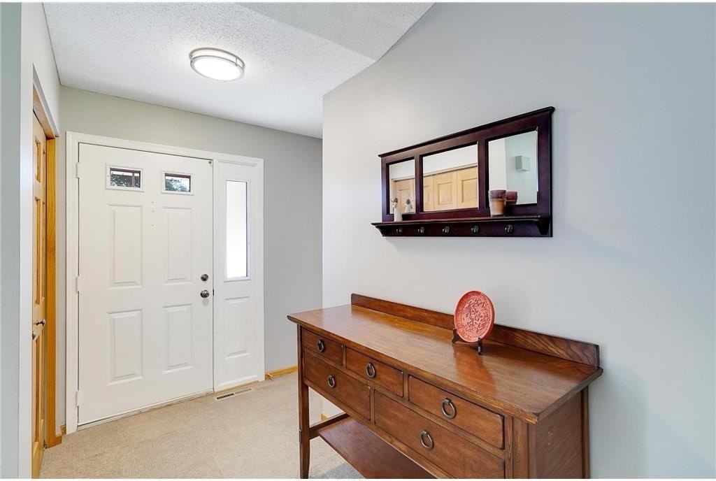 9120 Sierra Road - Photo 3 of 19