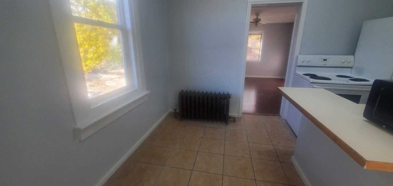 290 E Truman Ave - Photo 6 of 11