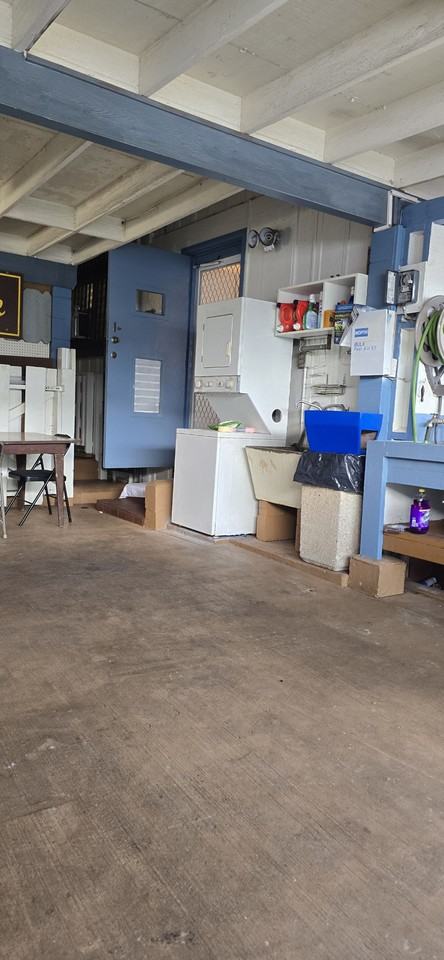 373 Kilani Avenue - Photo 3 of 13