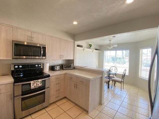 432 Desert Falls Dr N - Photo 3 of 20