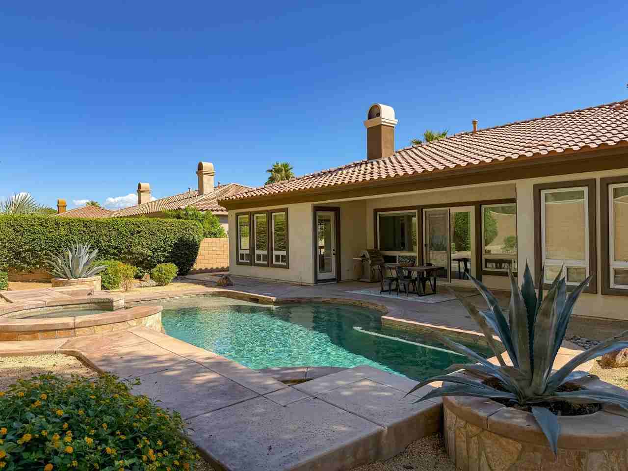 52345 Shining Star Lane - Photo 2 of 40