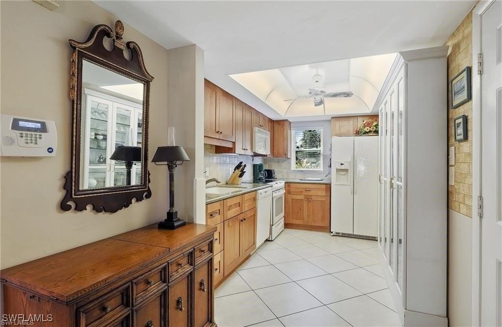 27249 Pullen Ave - Photo 7 of 14