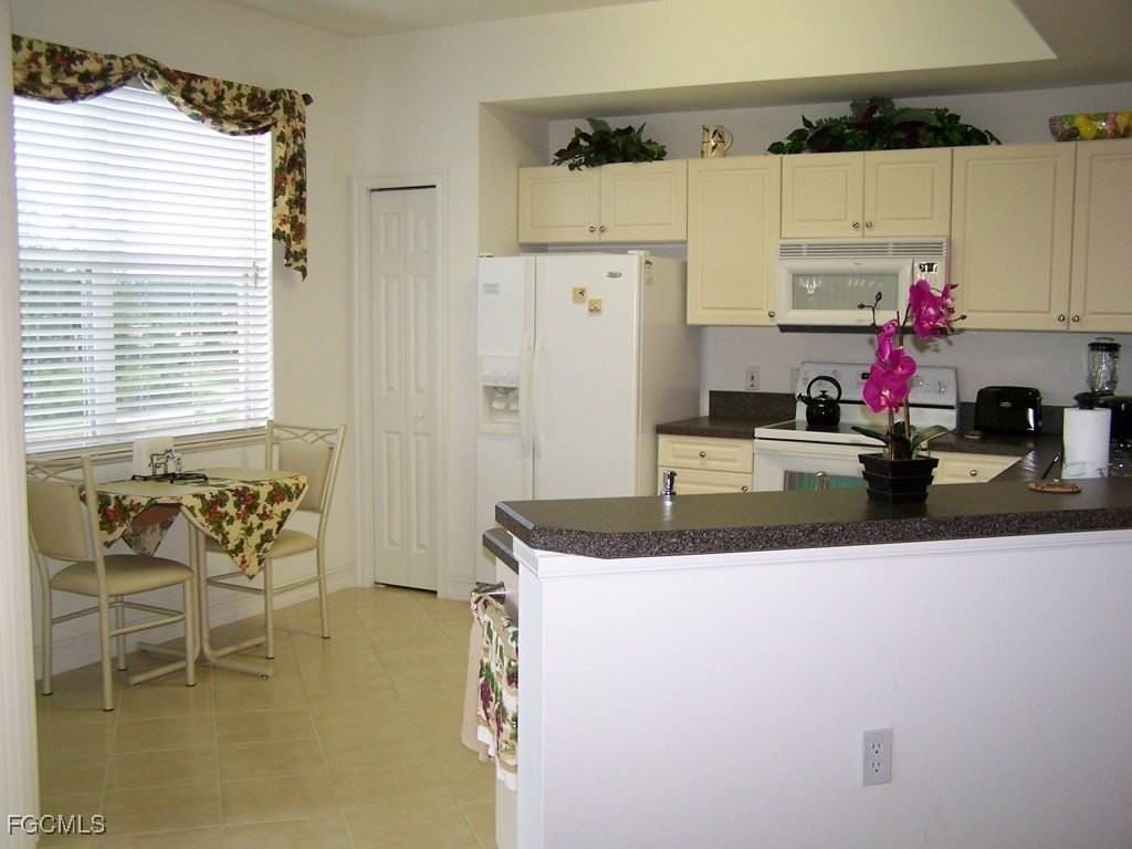 10510 Amiata Way Apt 302 #302 - Photo 5 of 11