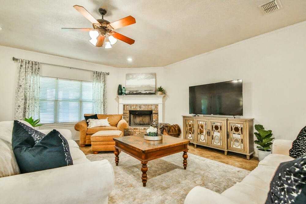 5506 105th St - Photo 6 of 24