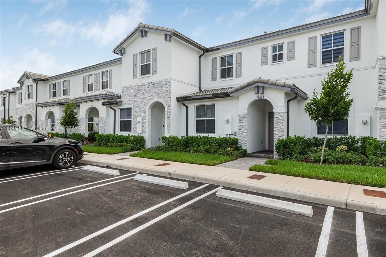 29254 Sw 163rd Ct #29254 - Photo 3 of 29