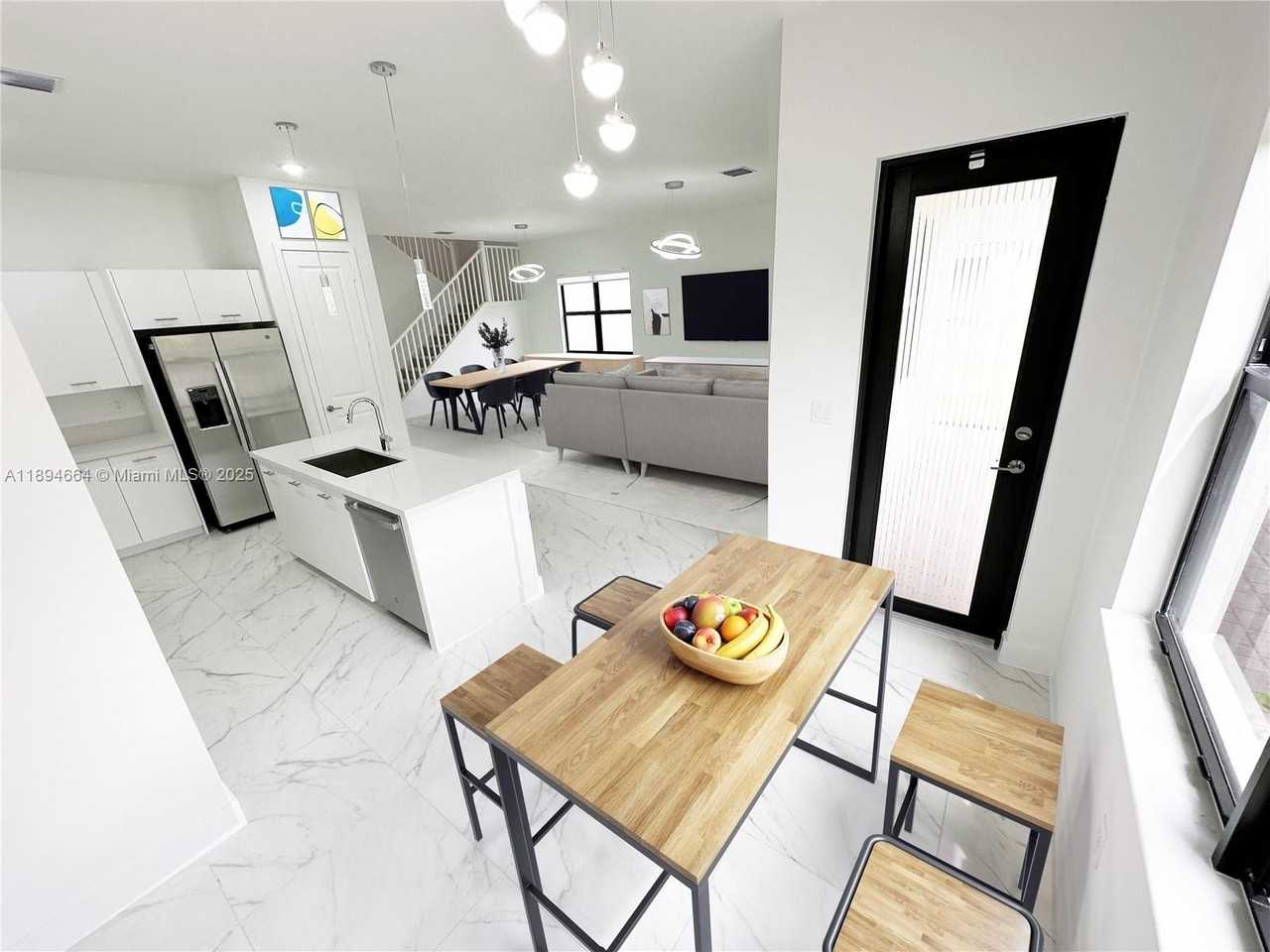 17394 Sw 46th St - Photo 6 of 21