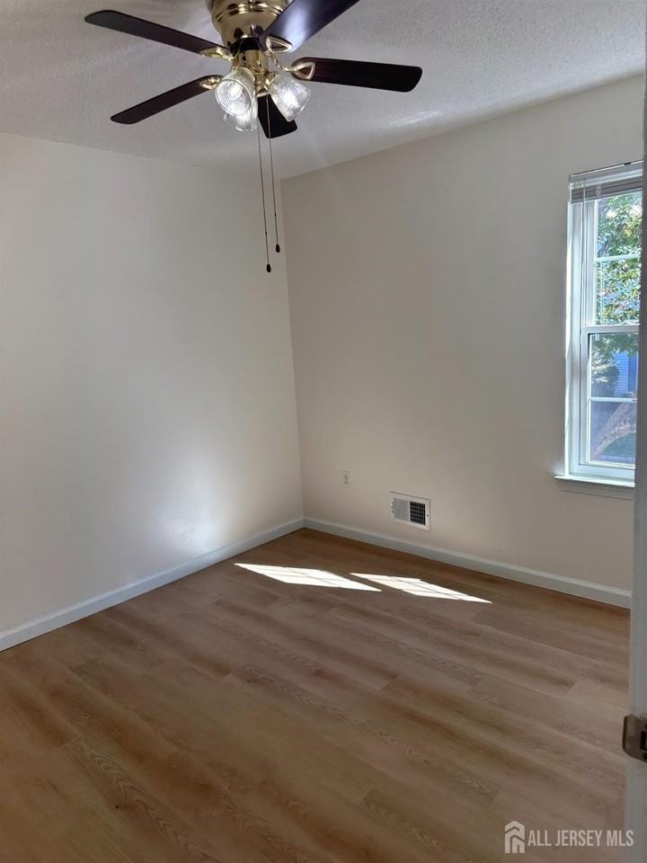 30 Dartmouth Way - Photo 5 of 12