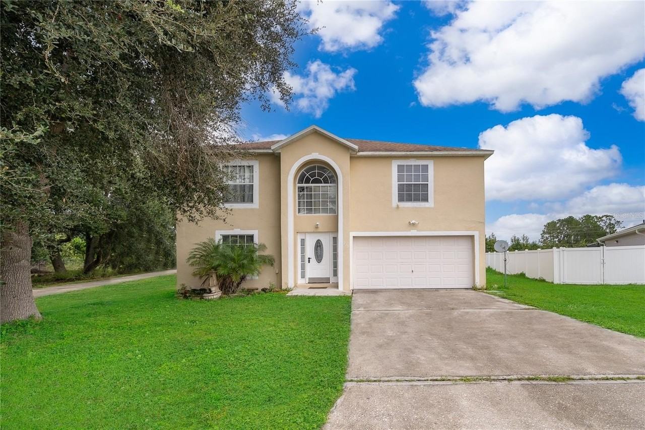 275 Chadworth Dr - Photo 2 of 35