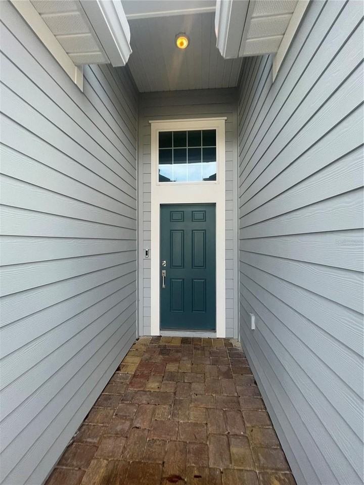 1695 Nw 44th Court Rd - Photo 3 of 31