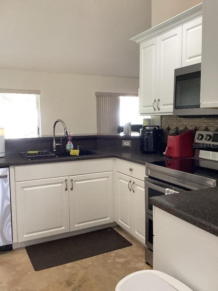 2141 Detroit Ter - Photo 7 of 17