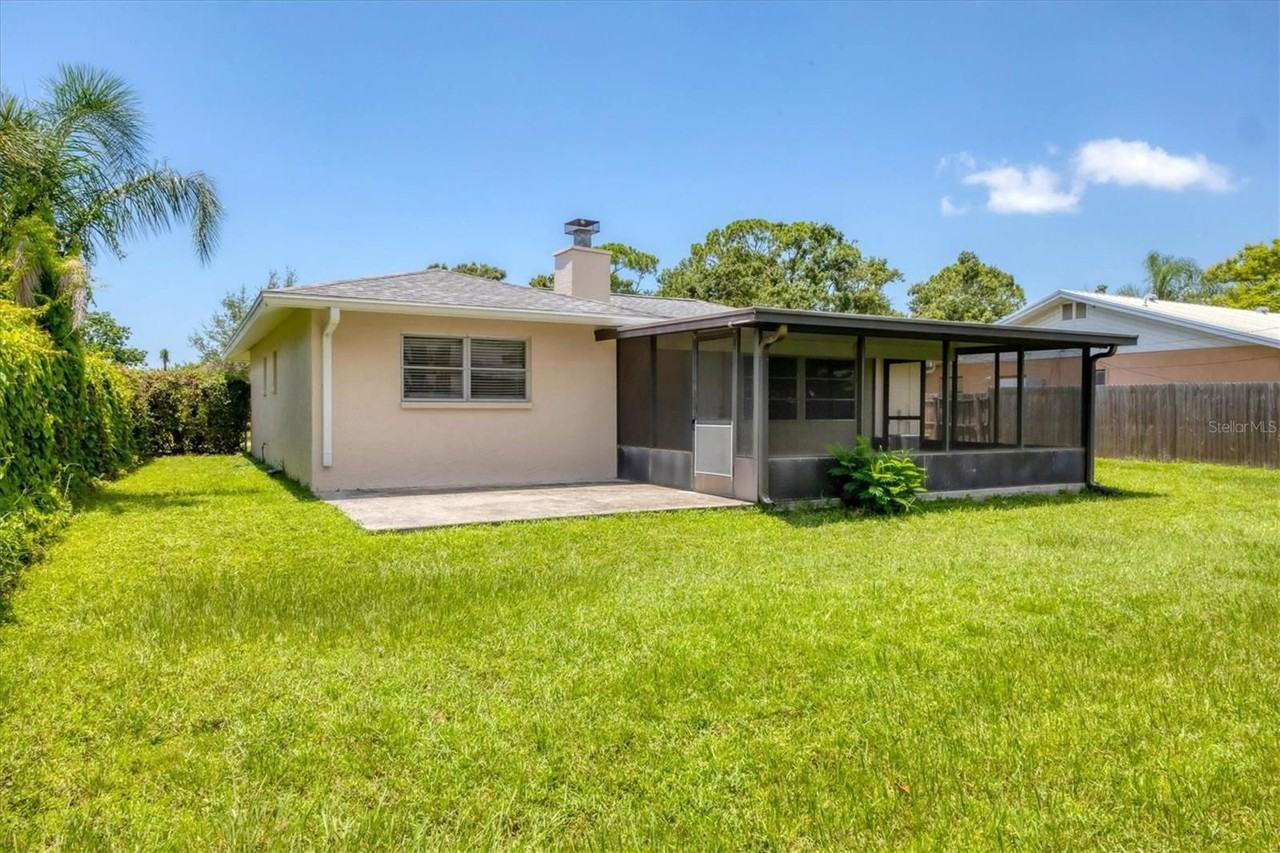 2151 Upton Ave - Photo 2 of 8