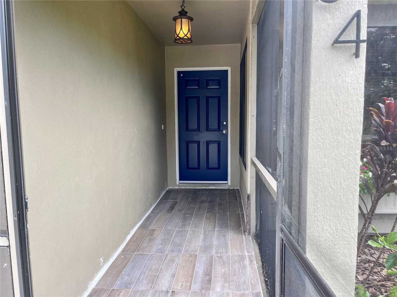 2564 Islander Ct - Photo 2 of 21