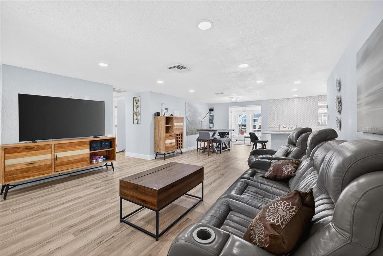 5312 Flora Ave - Photo 7 of 50