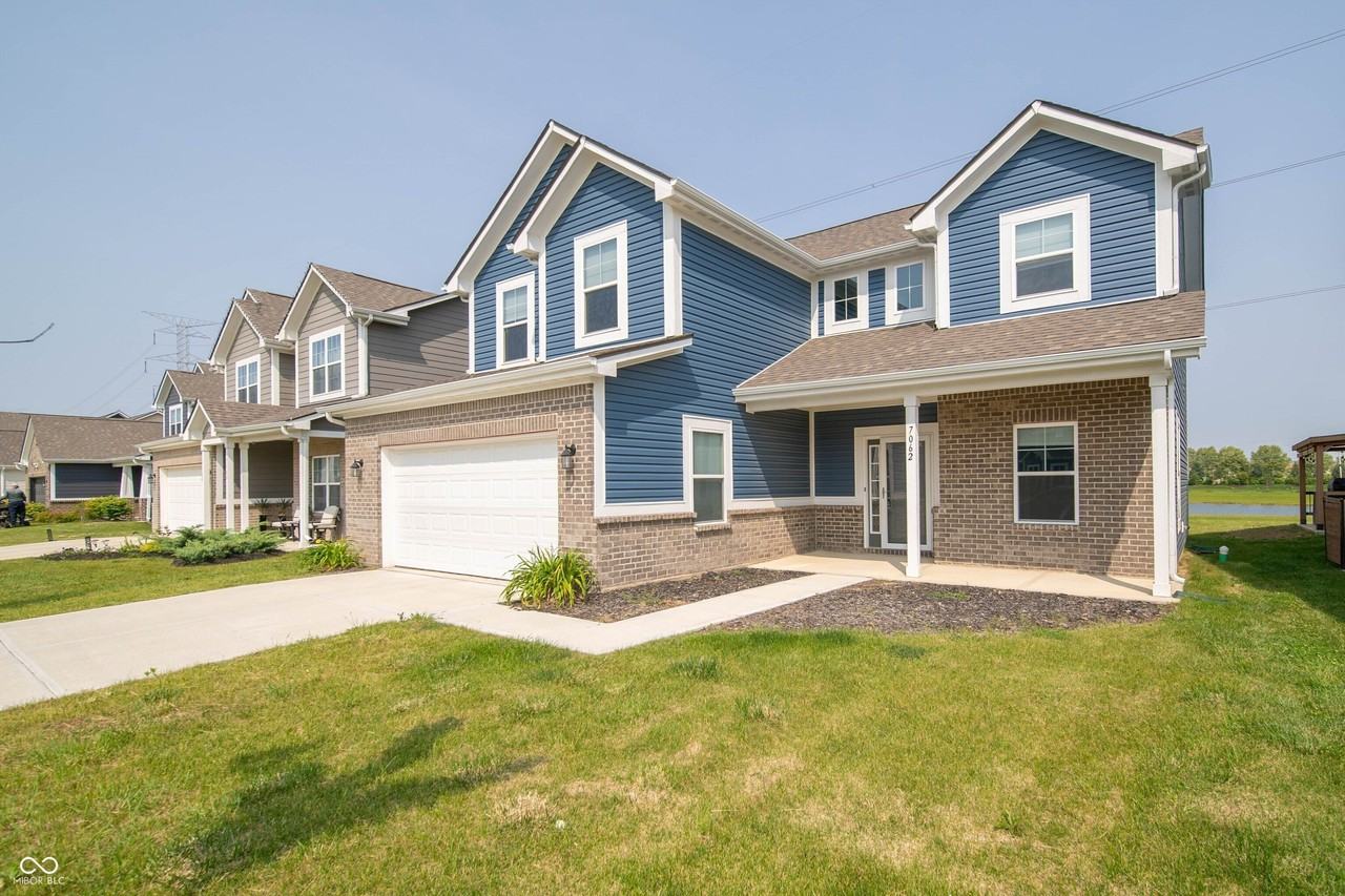 7062 English Oak Dr - Photo 3 of 38