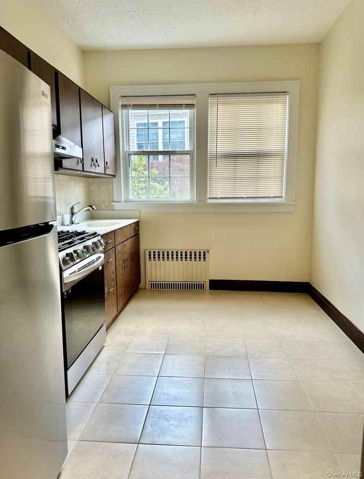 128 Nethermont Ave #1 - Photo 6 of 15