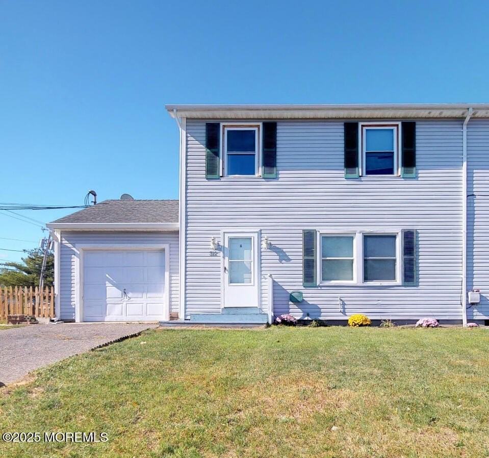 512 Roosevelt Ave - Photo 2 of 10