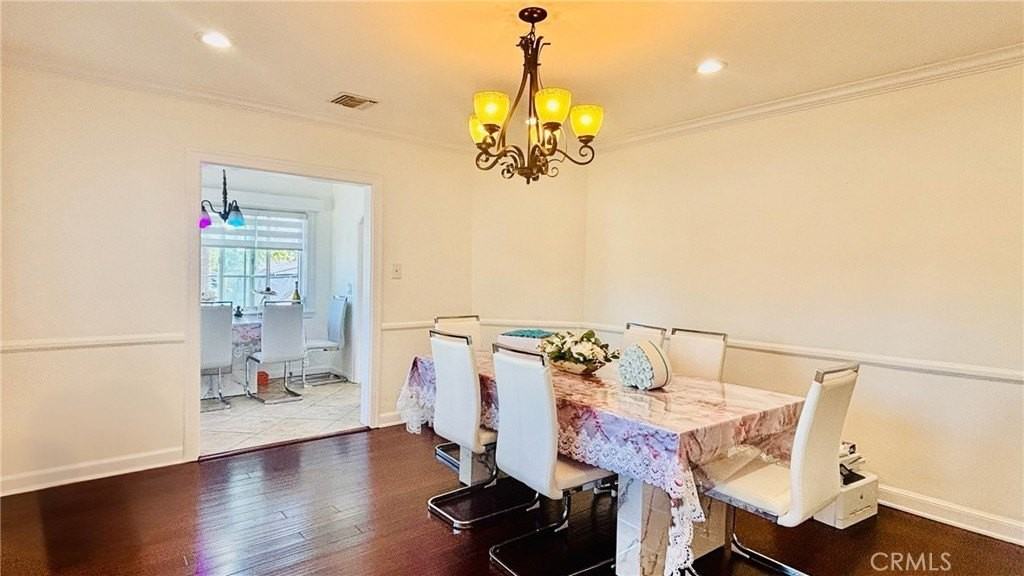 207 S El Molino St - Photo 6 of 24