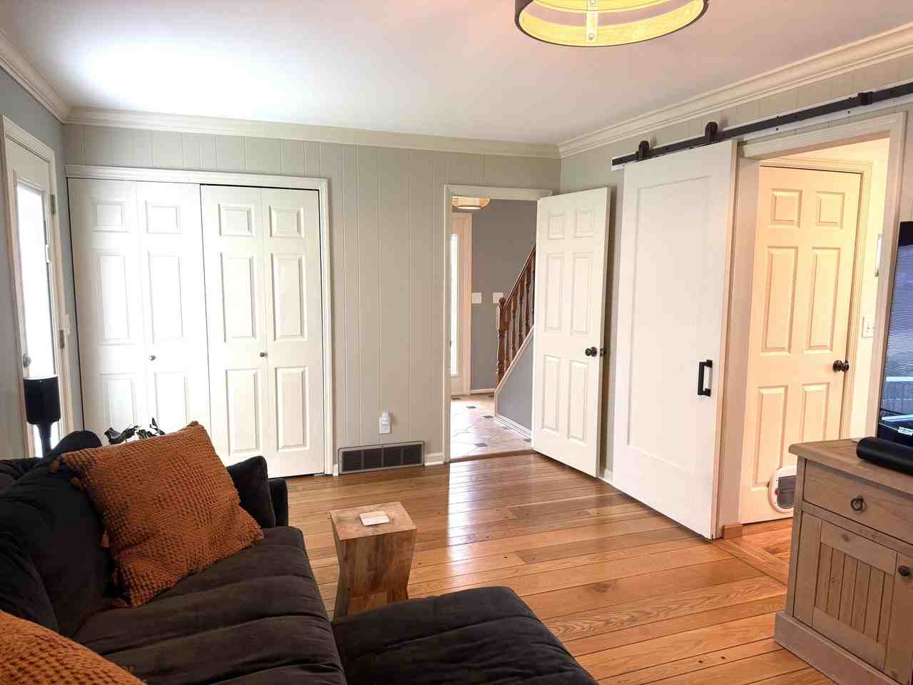 2840 Campus Dr - Photo 4 of 12