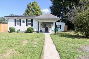 213 Transcontinental Dr - Photo 1 of 1