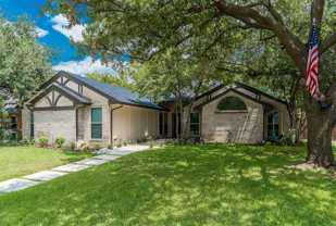 15520 Bay Point Dr - Photo 1 of 1
