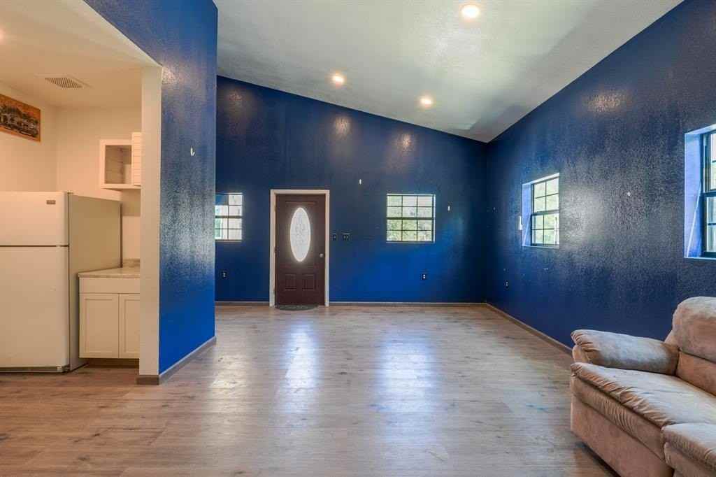 352247 E 1040 - Photo 5 of 23