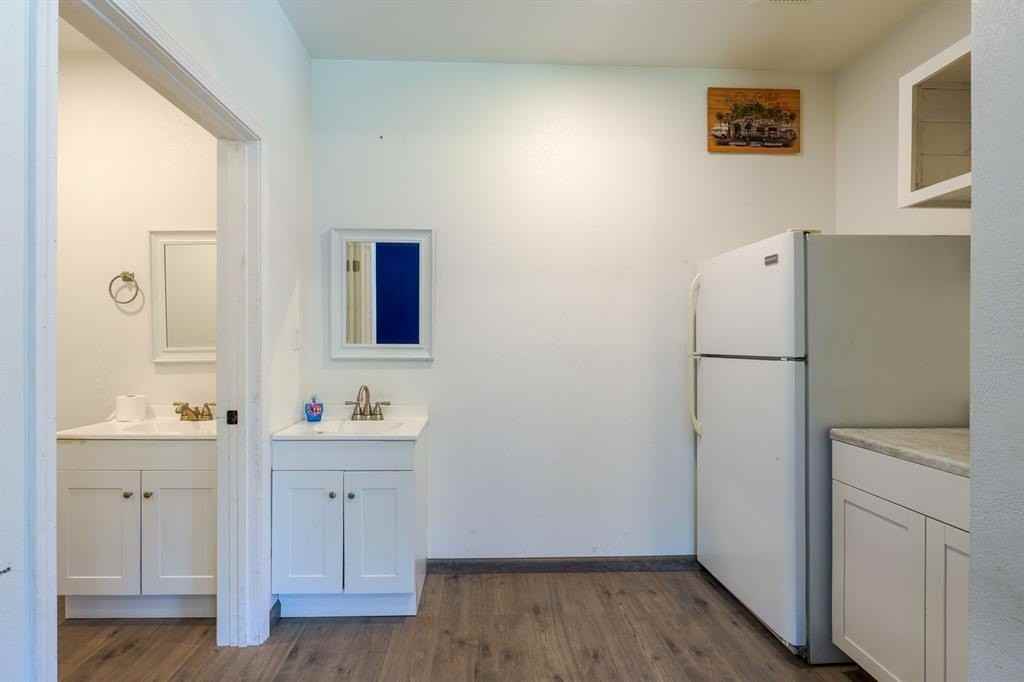 352247 E 1040 - Photo 7 of 23